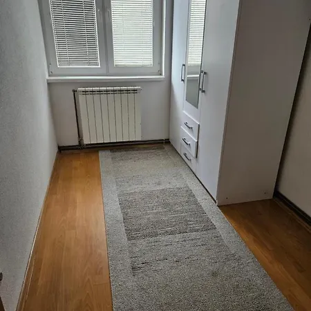 Apartman Naida Apartament *